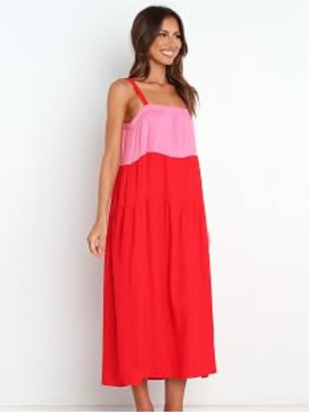 Petal & Pup Red Tiered Skirt fit like a Medium